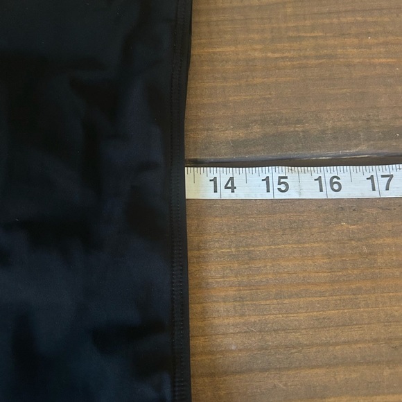 Lululemon Stash It Bra, Black, Size 6 - Picture 5 of 6